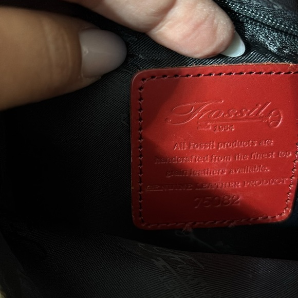 Beautiful Fossil Red Leather Saddle Envelope Crossbody - Picture 8 of 15